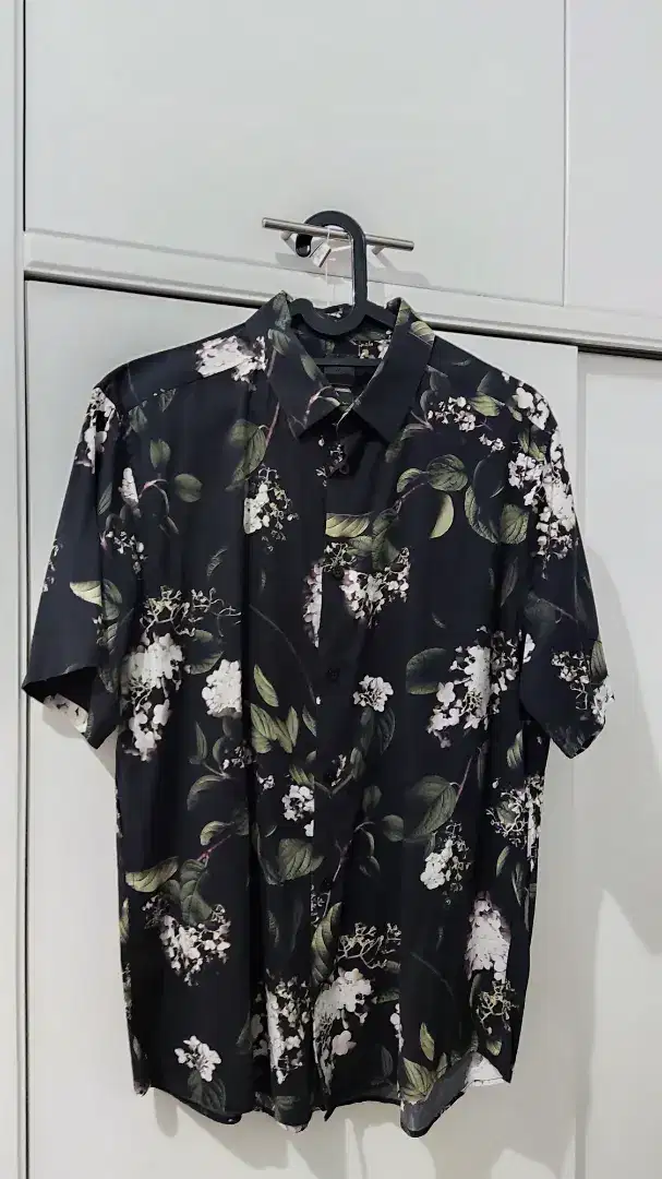 Flower Pattern Shirt Black H&M