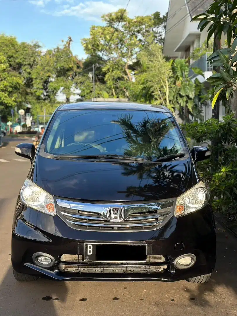 Honda Freed 2012 - Low KM