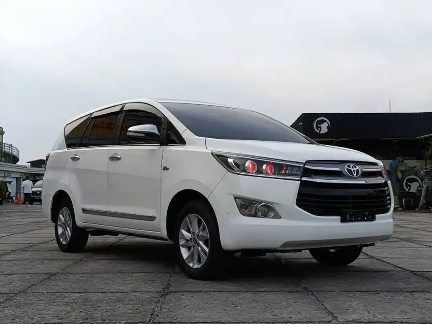 Innova Q 2.0 AT 2016 Putih