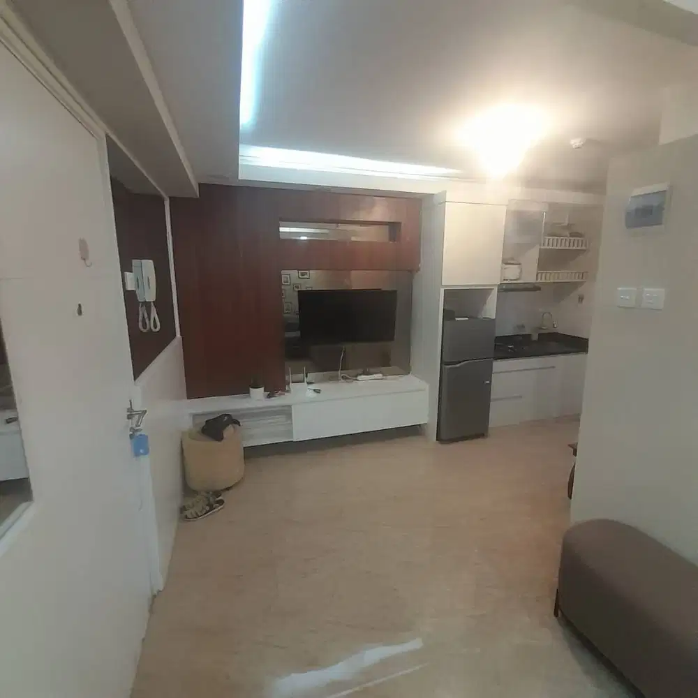 Dijual murah apart furnish mewah bassura city tower H lt rendah-SHM