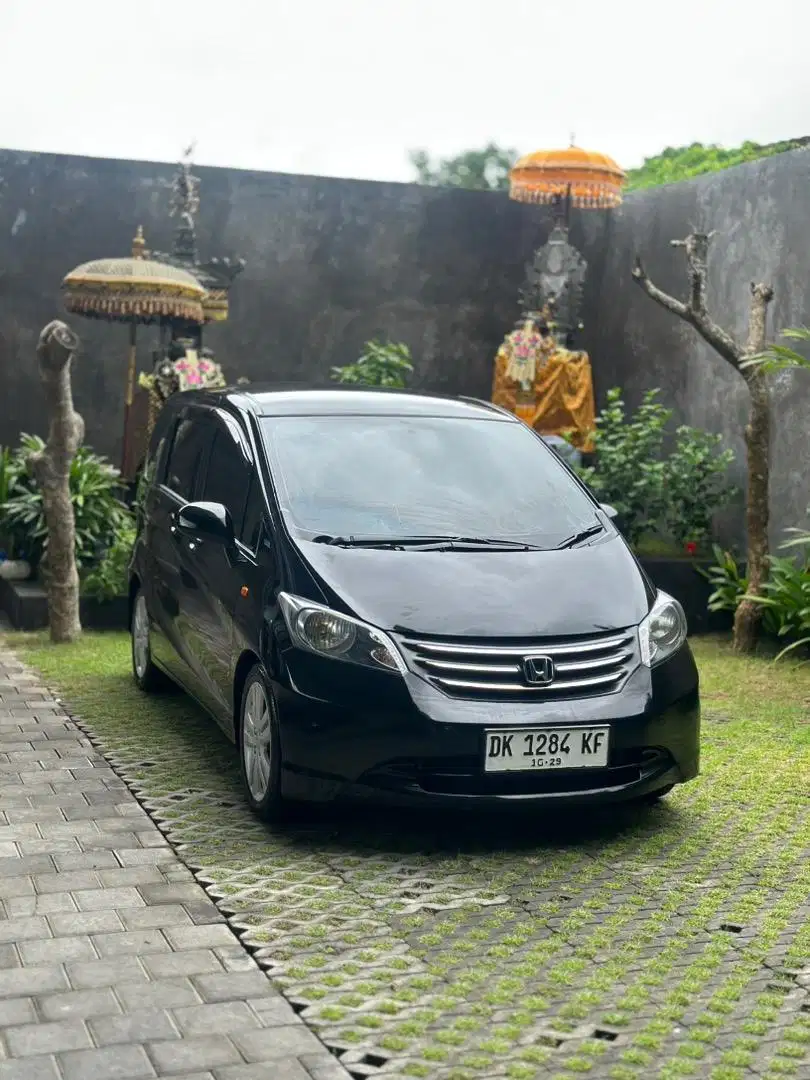 FREED PSD 2009 MATIC ASLI BALI SIAP PAKAI