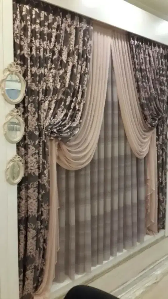 Jual tirai jendela gordyn hordeng gorden wallpaper dinding rollblind v