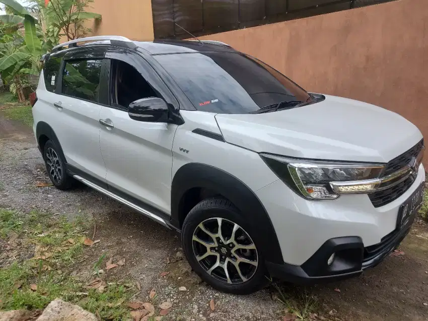 Suzuki XL 7 alfa dual tone metik, KM 3rb perak