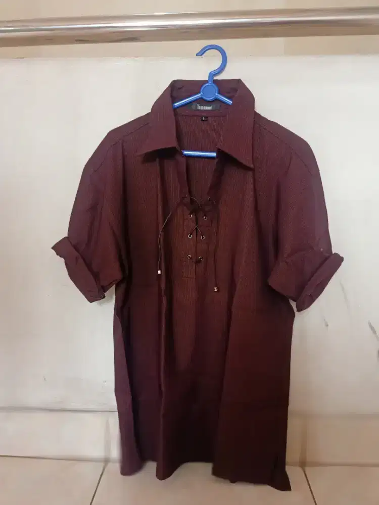 Baju kemeja bagus warna maron