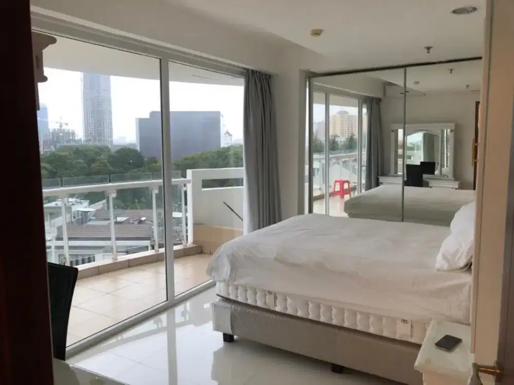 Di Sewakan Apartemen Mewah  The Royale Springhill Residence Kemayoran