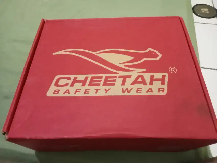 Sepatu safety CHEETAH