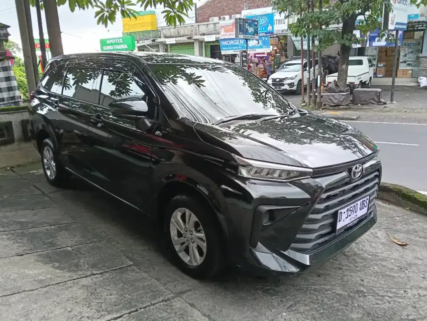 Avanza E 1,3 2024 km 7rb, hitam, manual