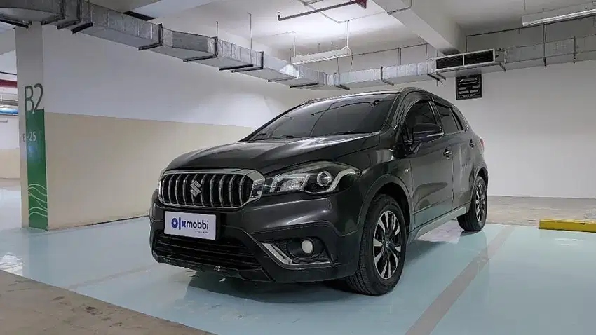 [OLXmobbi] Suzuki SX4 1.5 S-Cross Bensin-MT 2018 Abu