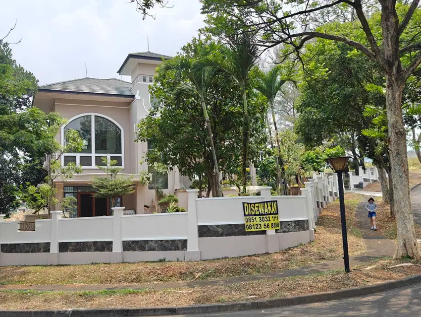 Disewakan  Harian & Tahunan Rumah Villa Taman Dayu