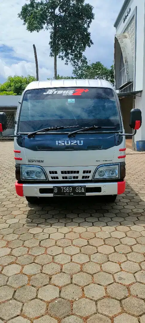 ISUZU ELF LONG 2016