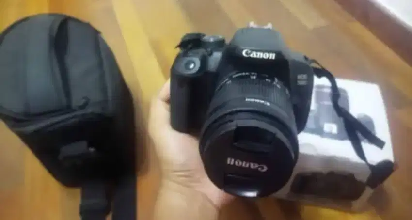 Bismillah dijual Camera DLSR  Cannon 700D