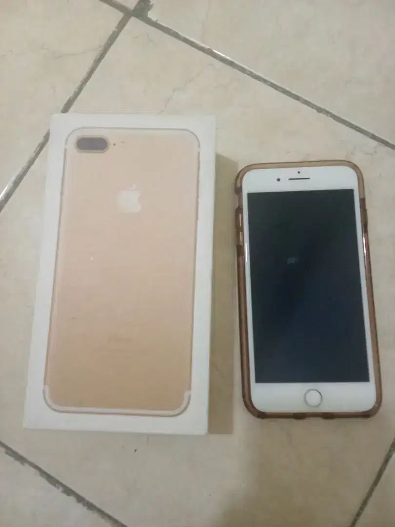 D jual hp iPhone 7+