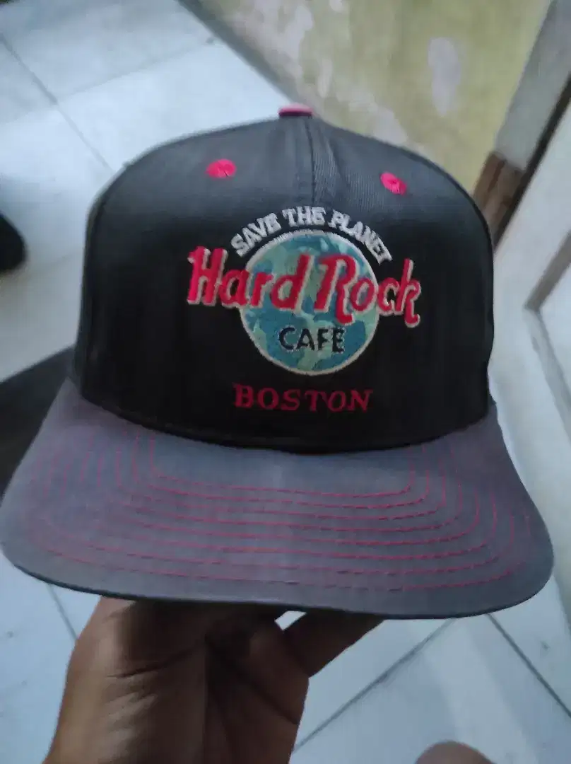 Topi snapback hardrock