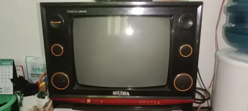 Di jual TV tabung merk SIMBA 14'' plus STB , Antena dalam digital