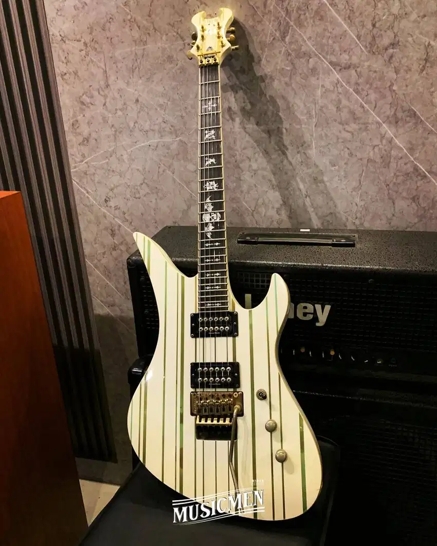 SCHECTER SYNYSTER GATES STANDARD DIAMOND SERIES