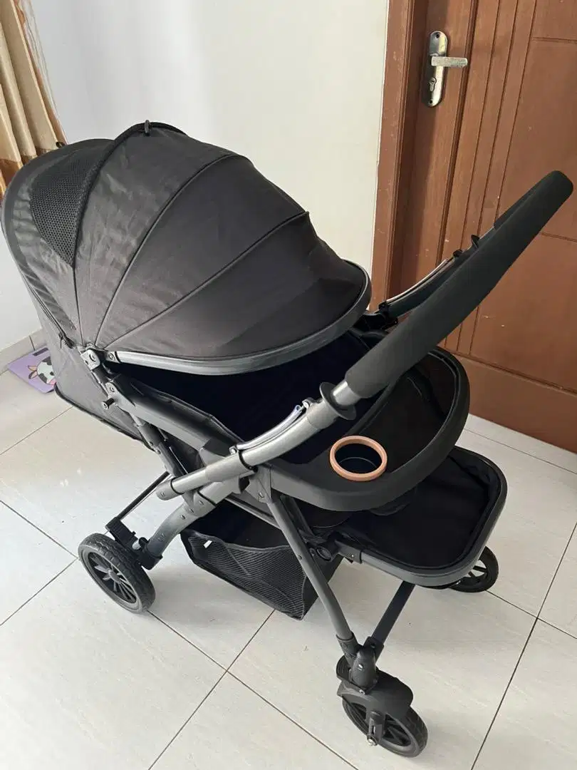 Stroller bayi 2 arah