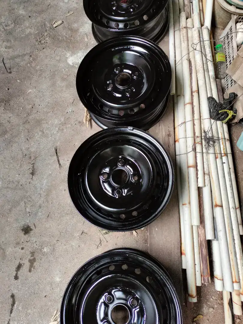 Velg kaleng r 14