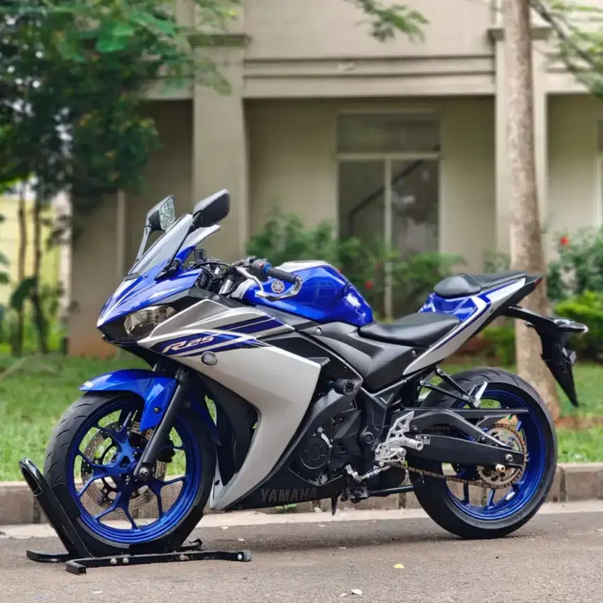 YAMAHA R25 ABS BIRU 2016 KM LOW SUPERB PAJAK PANJANG