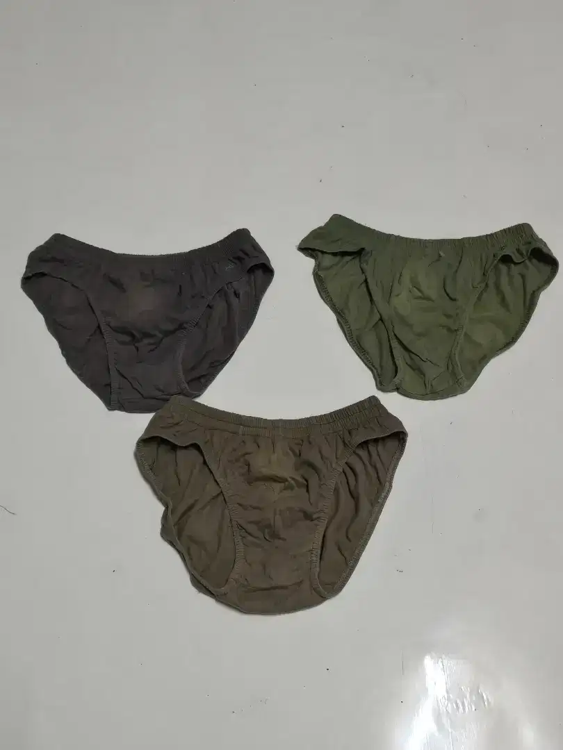 Sepaket 3 buah Underwear Celana Dalam Pria Ukuran M prelove