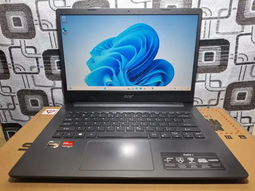 Laptop Acer Aspire 3 ryzen 3 SSD 256gb slim bisa autocad corel potosop