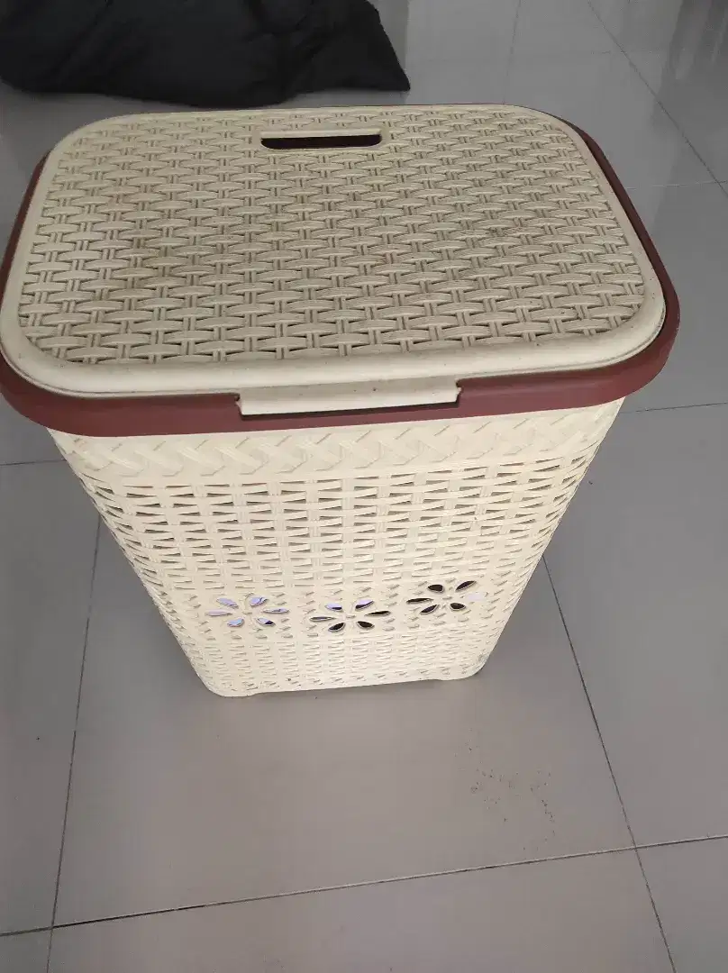 Laundry box pakaian