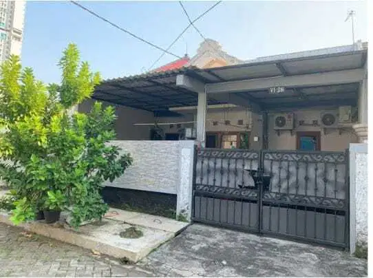 Rumah Bagus Babatan pilang Wiyung Surabaya dekat Babatan pratama