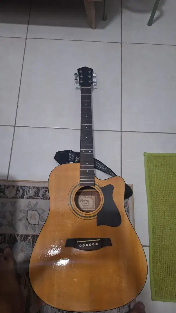 Gitar ibanez acoustic cutaway model V72ECE-NT-27-01