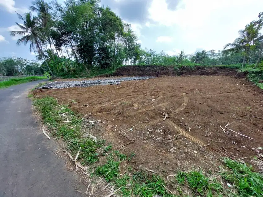 Tepi Jalan, 5 Menit Laun-Alu Legok Siap Bangun