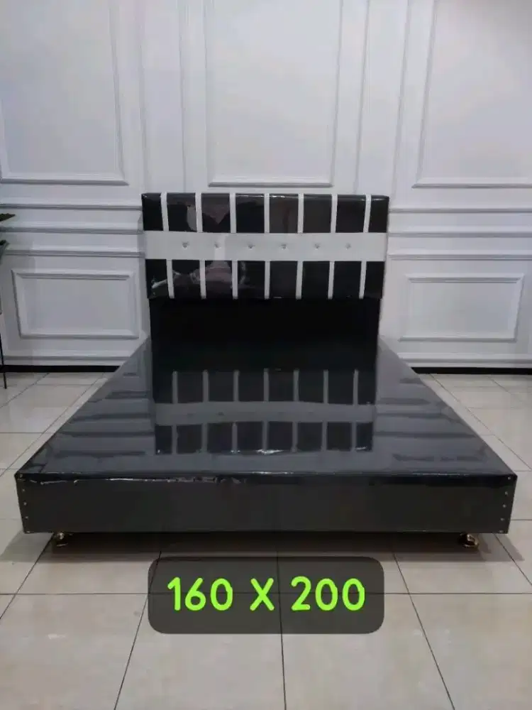 Dipan Sandaran 160 x 200 cm