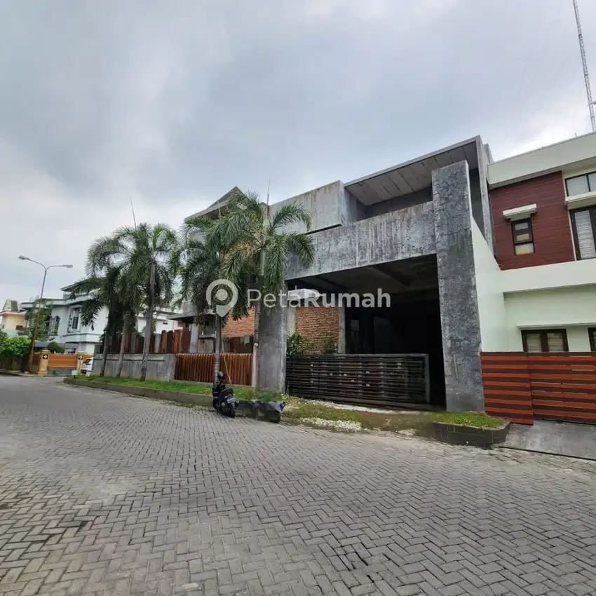 DIJUAL VILLA JALAN ASOKA KOMPLEK CEMARA ASRI (Darwin)