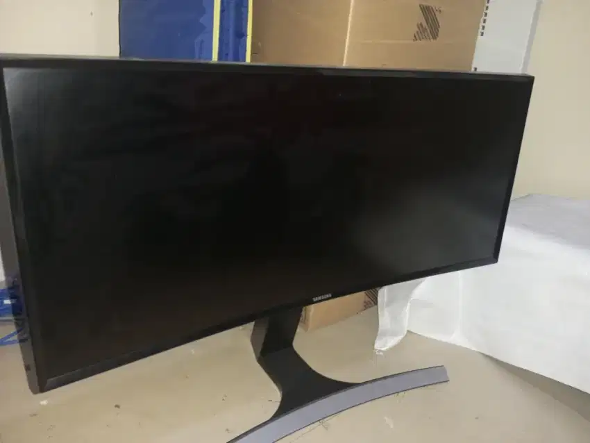 Dijual monitor samsung 34 inch ultra wide layar lengkung