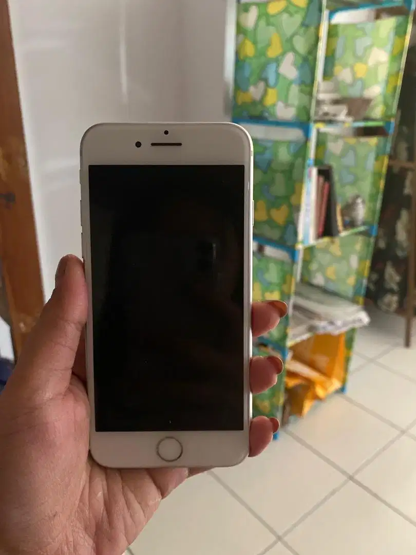 Di jual segere hp Iphone 8 & Iphone 6s