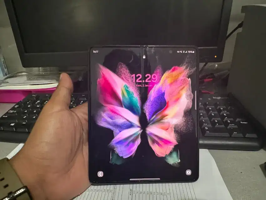 Samsung Z Fold 3