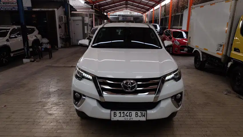 Toyota Fortuner VRZ AT 2019 Putih VerryGoodCondition