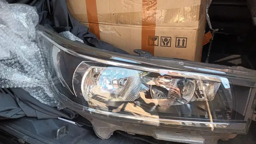 Headlamp innova reborn halogen