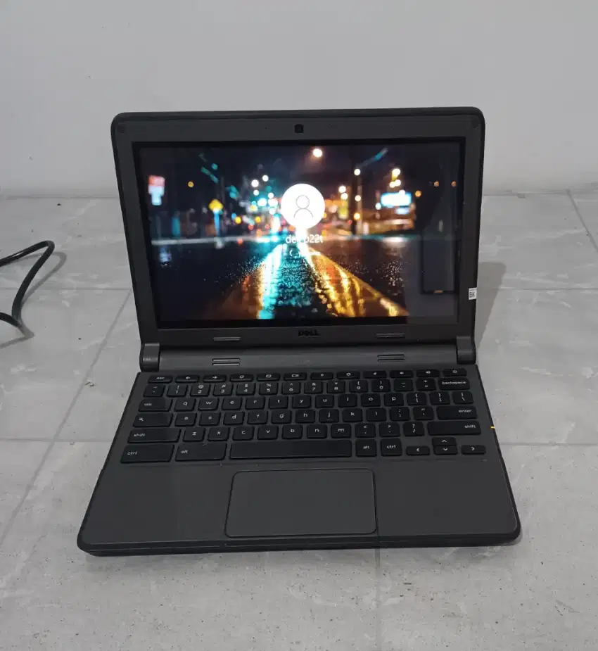 Laptop Dell Chromebook Touchscreen slim tipis ringan bonus dvd ext