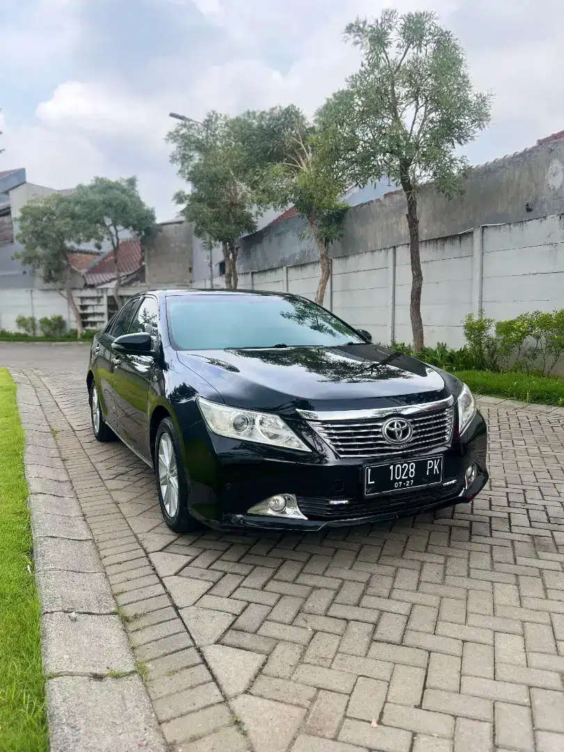 Camry 2.5 V matic kondisi bagus siap pakai