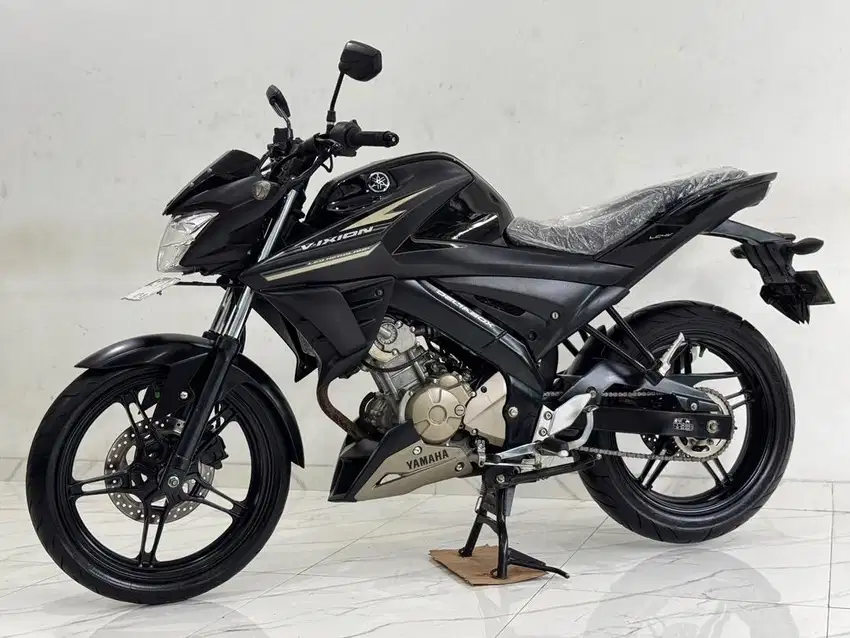 Yamaha New Vixion 150R LED Black