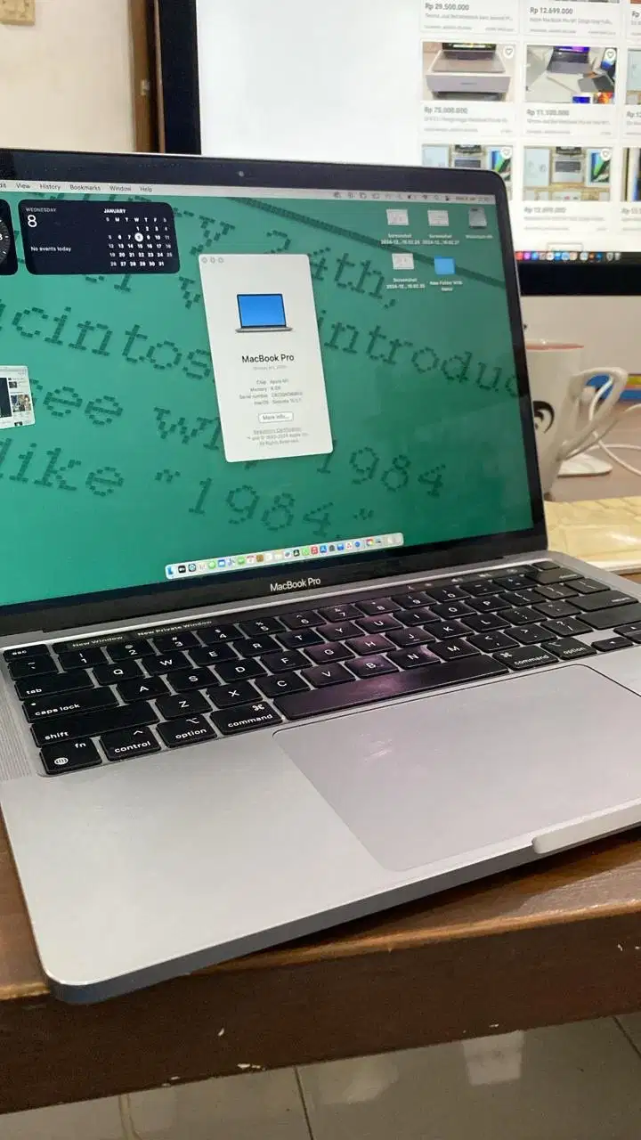 Macbook Pro (13 Inch M1, 2020) Chip Apple M1 Memori 8GB SSD 256GB