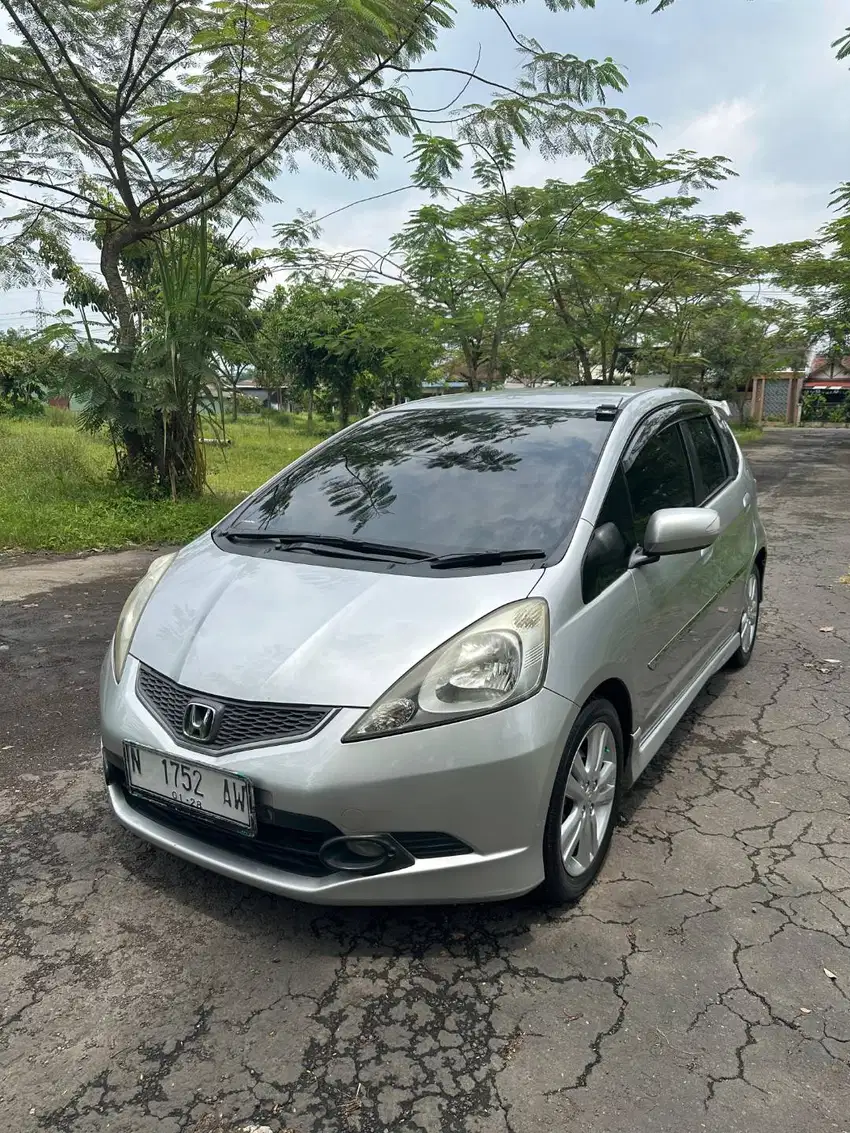 HONDA JAZZ RS 2009 MANUAL ISTIMEWA