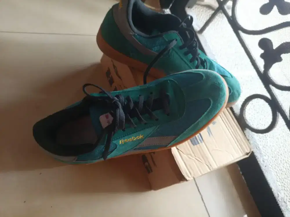 Dijual Sepatu Reebok