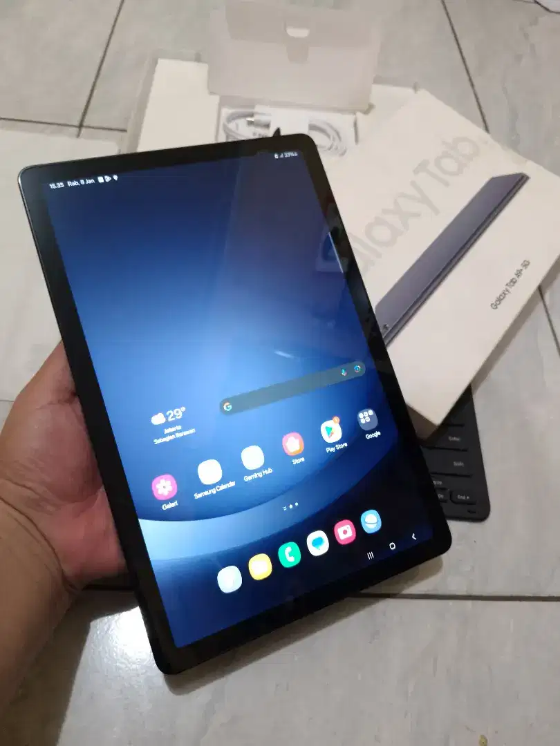 galaxy tab Samsung a9+ 8/128 5g likenew