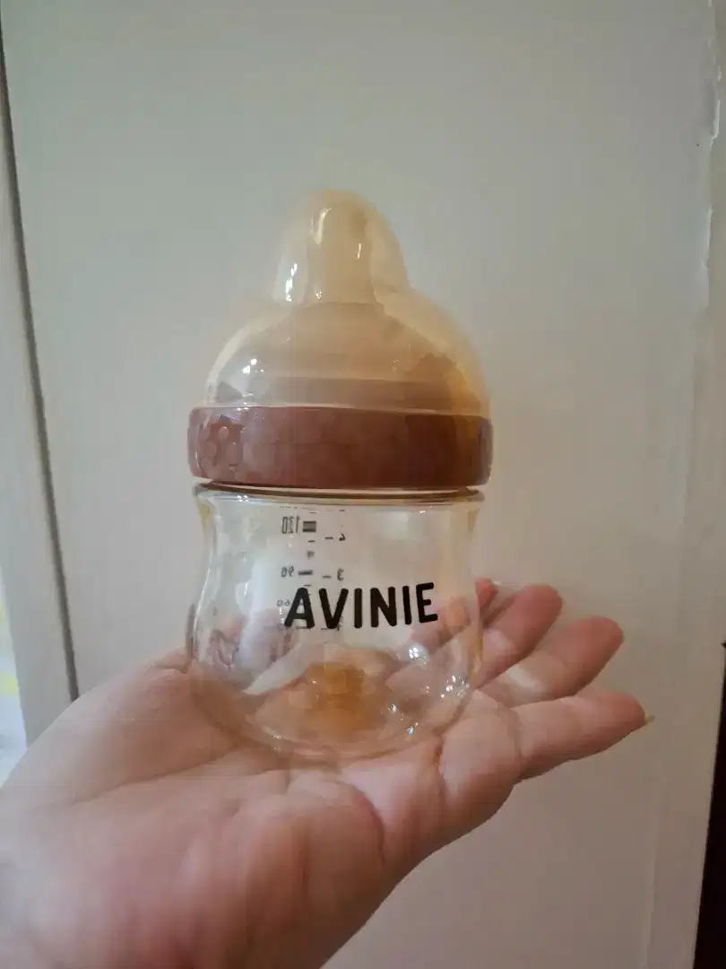 PRELOVED BOTOL SUSU AVINIE