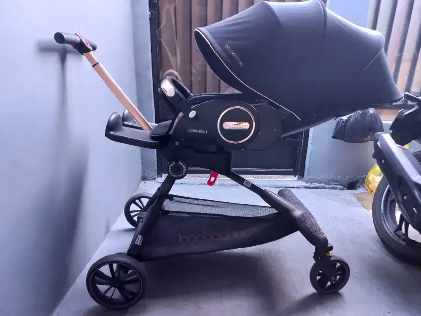 Stroller bekas bayi