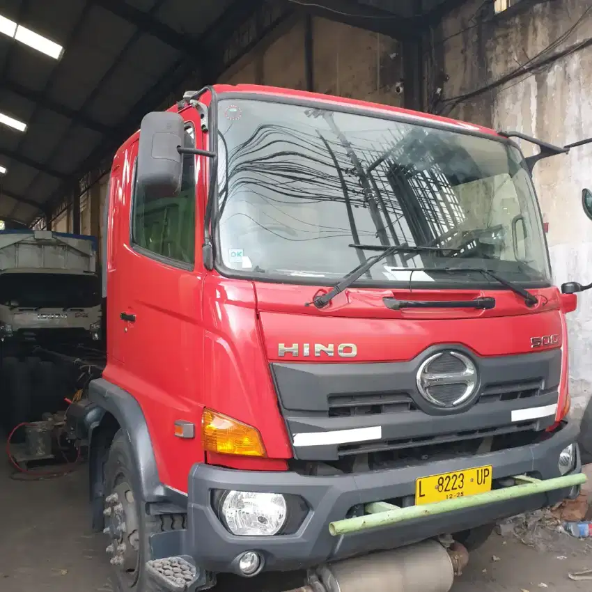 Hino FL235JW chasis ex  Tangki 2018