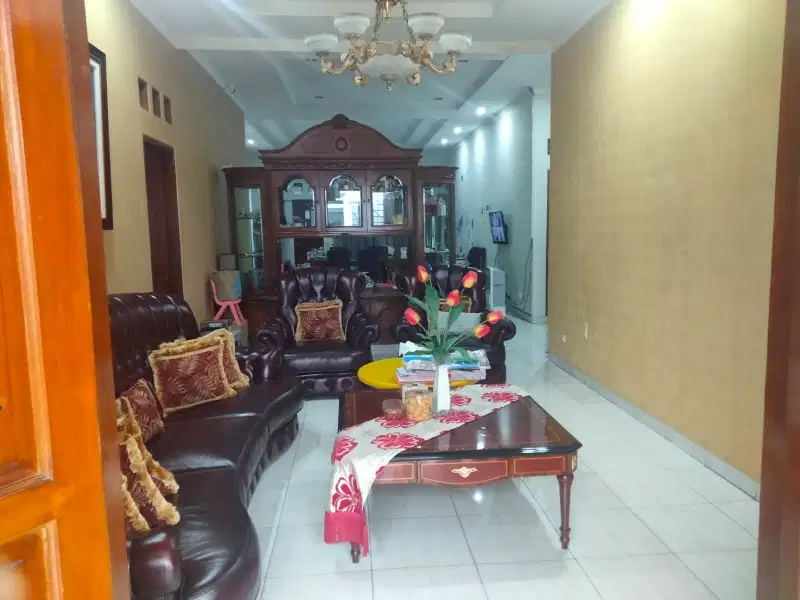 Jual cepat Tanah Bonus Rumah di Kemang Jakarta Selatan