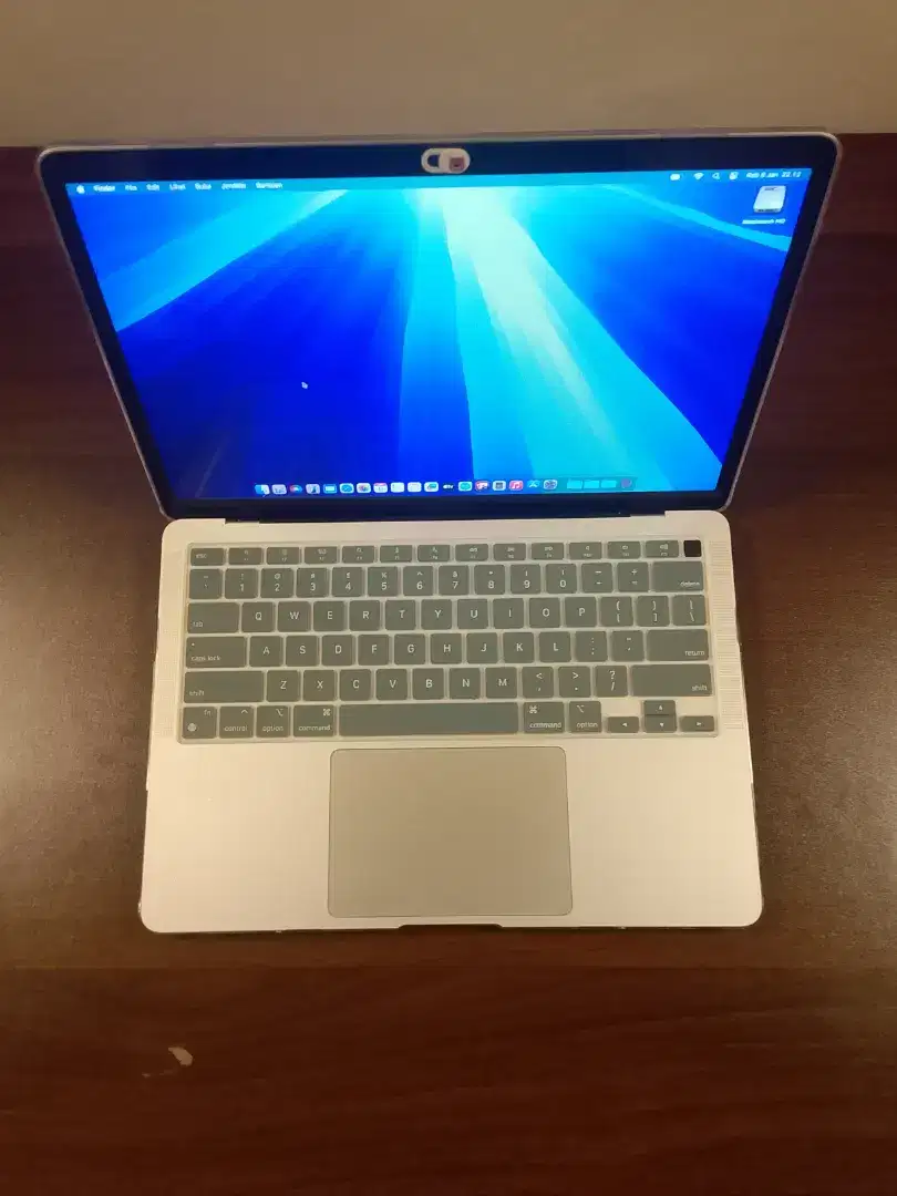 MacBook Air M1 tahun 2020 - Good Condition