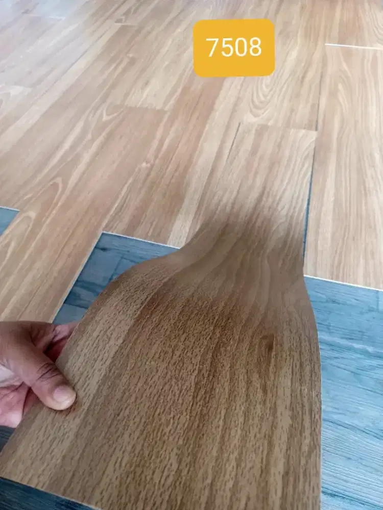 Jasa pasang vinyl lantai kayu harga termurah