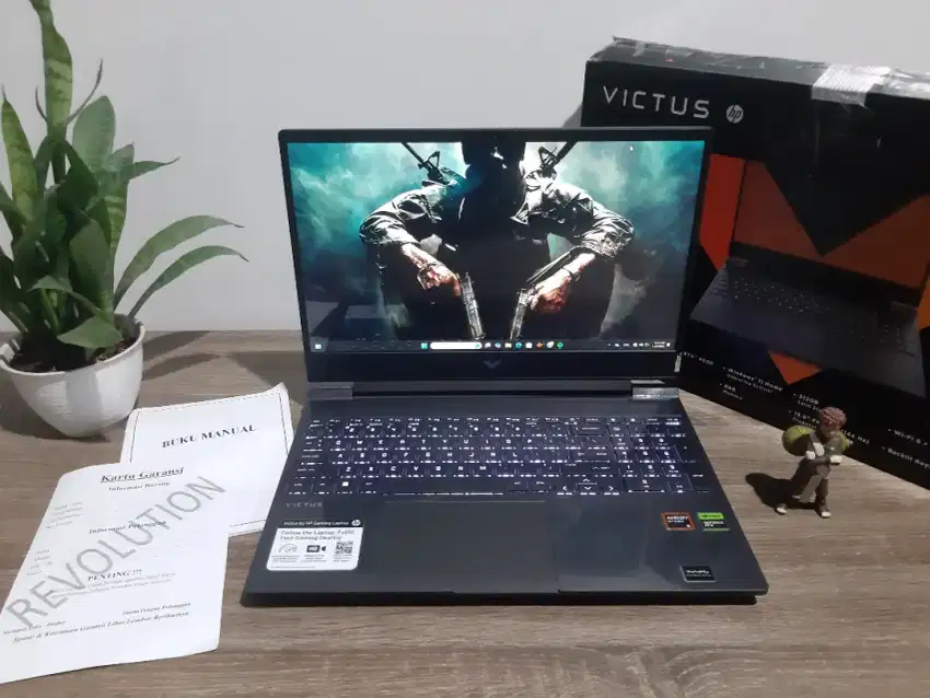 Laptop hp victus mulus like new amd ryzen rtx4050 6gb garansi resmi