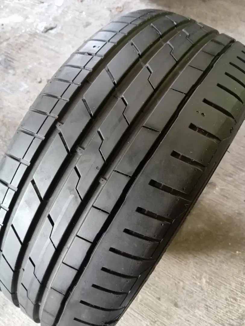 Hankook ventus RFT (runflat) 225 45 R17